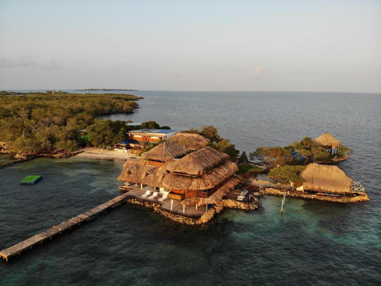 Hotel Puntanorte Tintipan Island Buitenkant foto